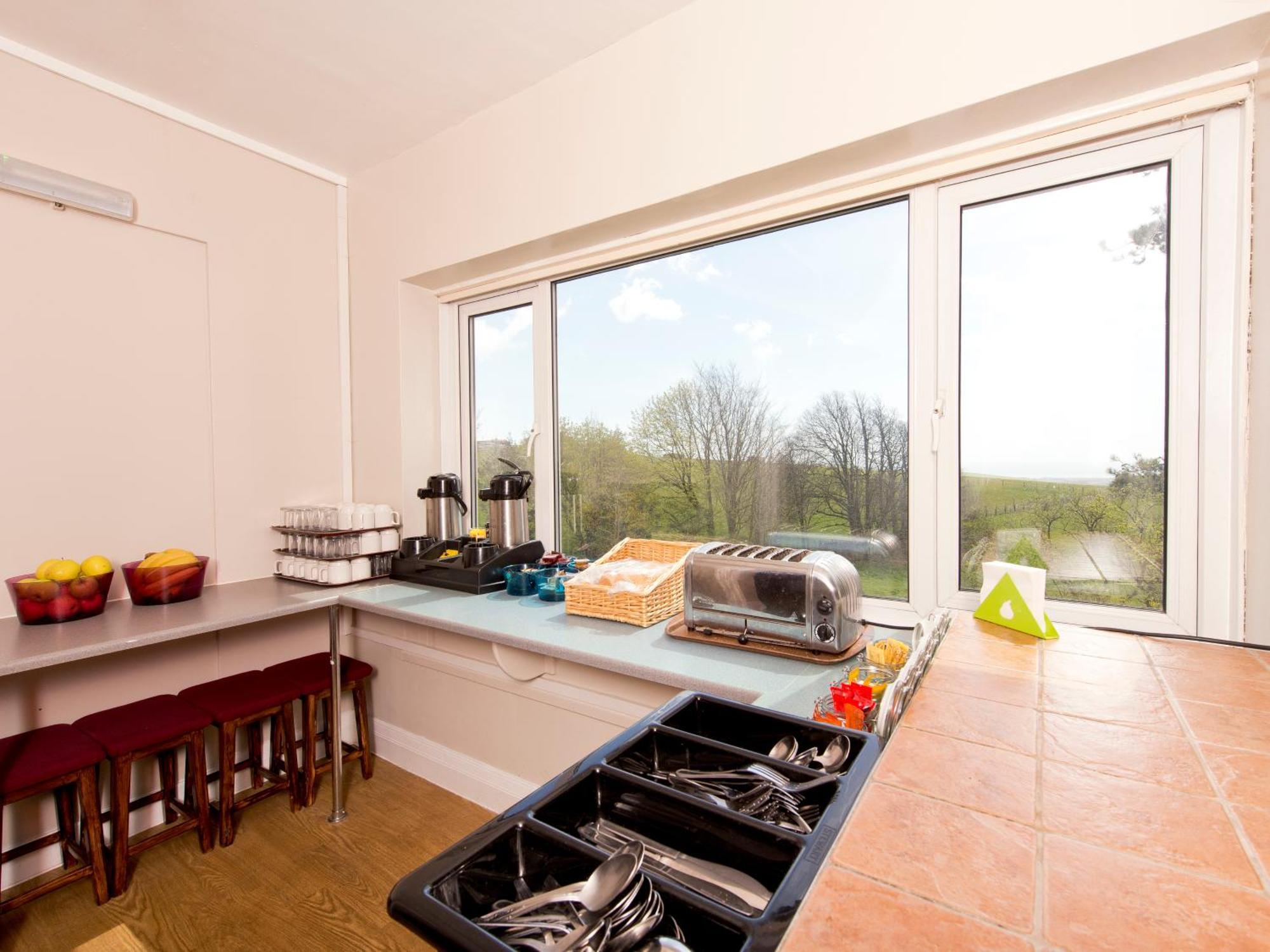 Yha Truleigh Hill Hostel Shoreham-by-Sea Exterior photo